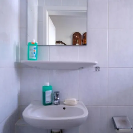 Holiday home Ganzes Haus Mobliert Mu-lerchenau *