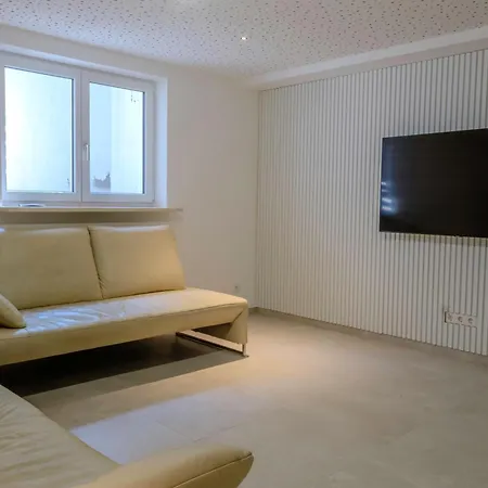 Ganzes Haus Moebliert Mue-lerchenau Munich